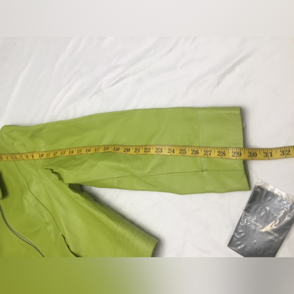 TERRY LEWIS Green Leather Cropped Jacket with Zipper - Picture 14 of 16